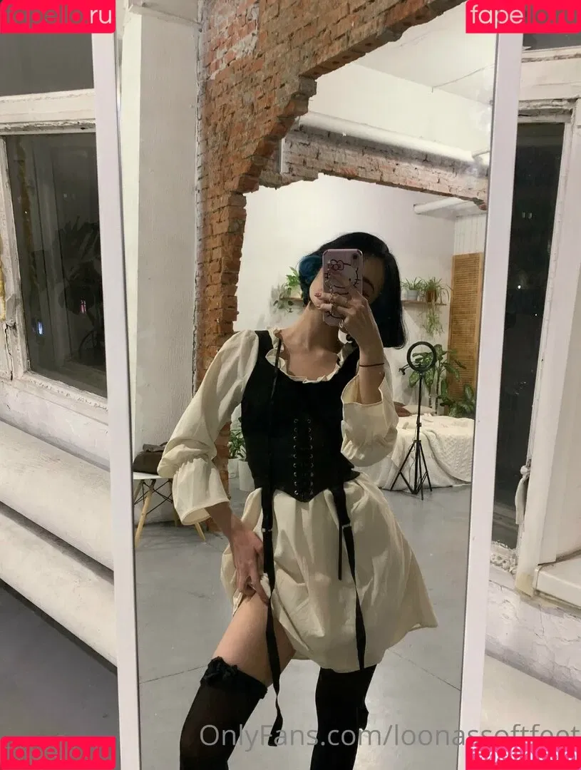 loonassoftfeet Onlyfans Photo Gallery 