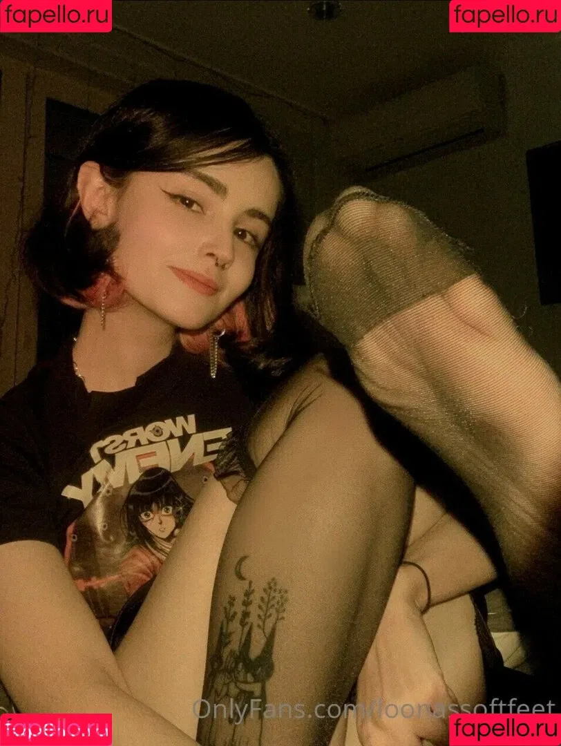 loonassoftfeet Onlyfans Photo Gallery 