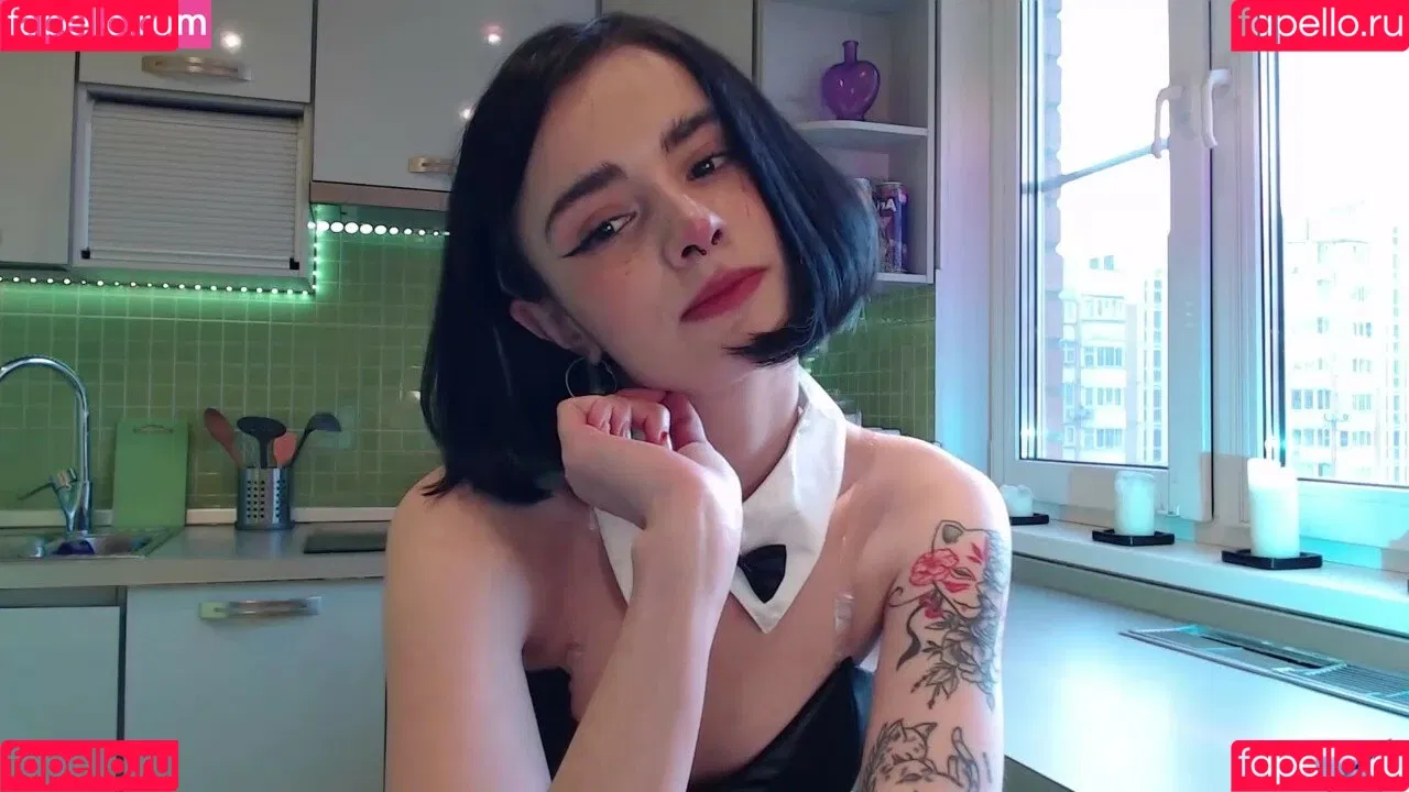 loonassoftfeet Onlyfans Photo Gallery 
