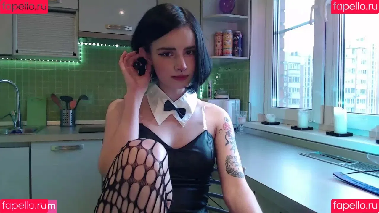 loonassoftfeet Onlyfans Photo Gallery 