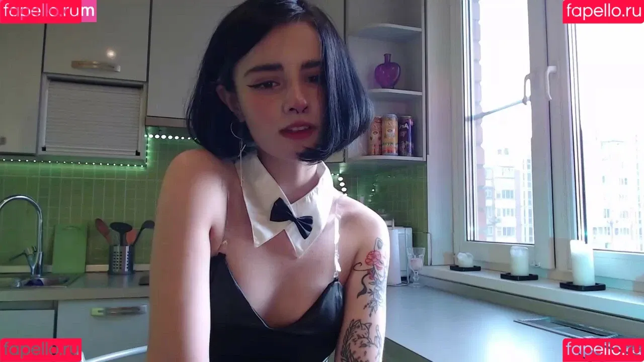 loonassoftfeet Onlyfans Photo Gallery 