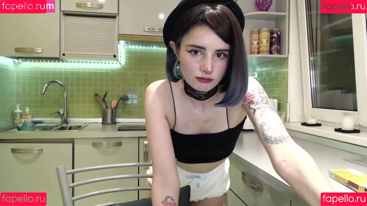 loonassoftfeet Onlyfans Photo Gallery 