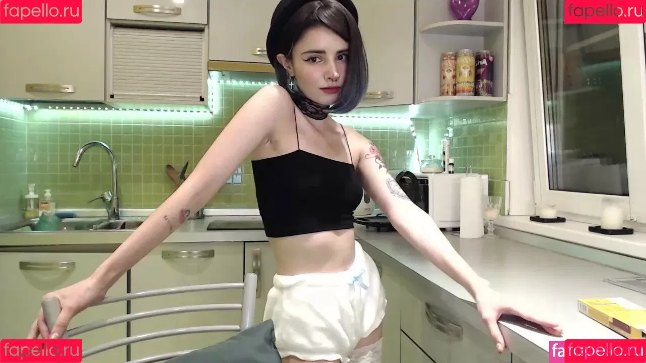loonassoftfeet Onlyfans Photo Gallery 