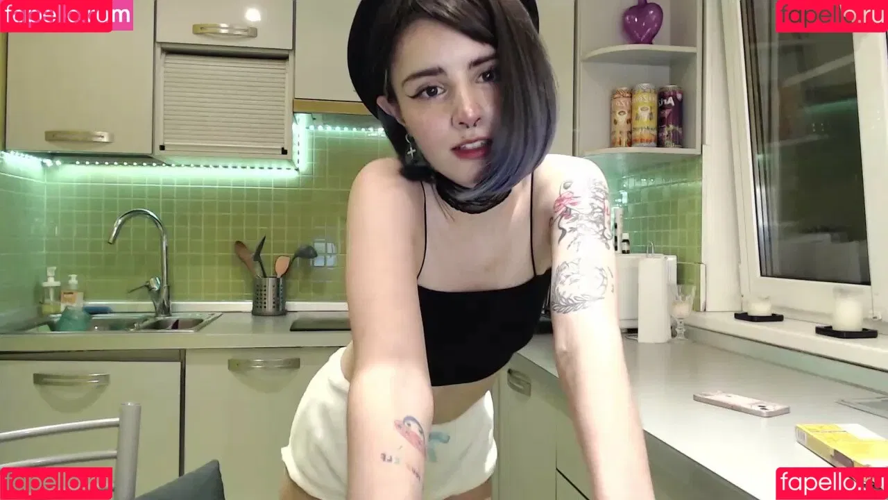 loonassoftfeet Onlyfans Photo Gallery 