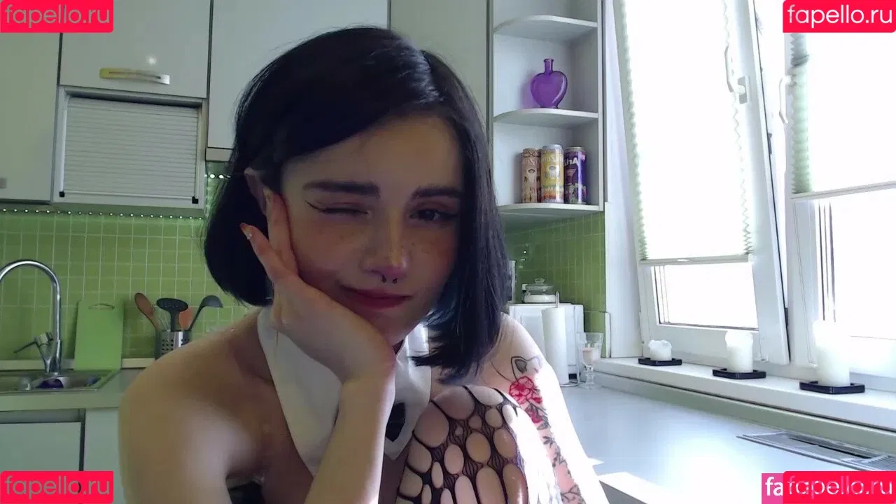 loonassoftfeet Onlyfans Photo Gallery 