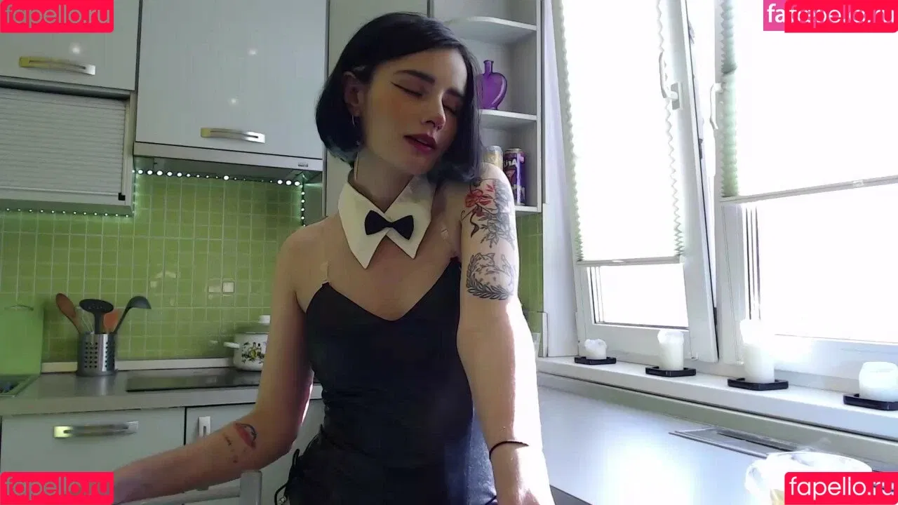 loonassoftfeet Onlyfans Photo Gallery 