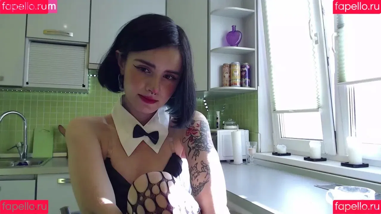 loonassoftfeet Onlyfans Photo Gallery 