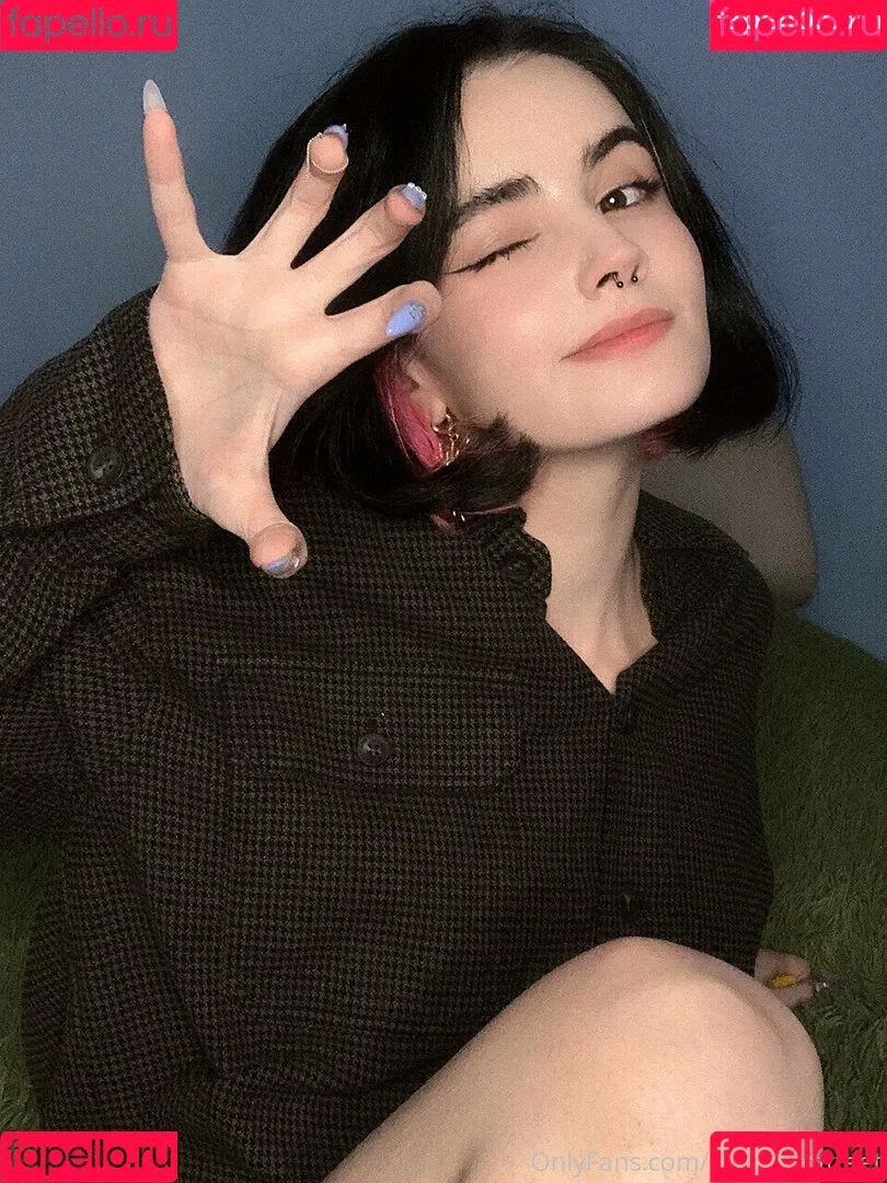 loonassoftfeet Onlyfans Photo Gallery 