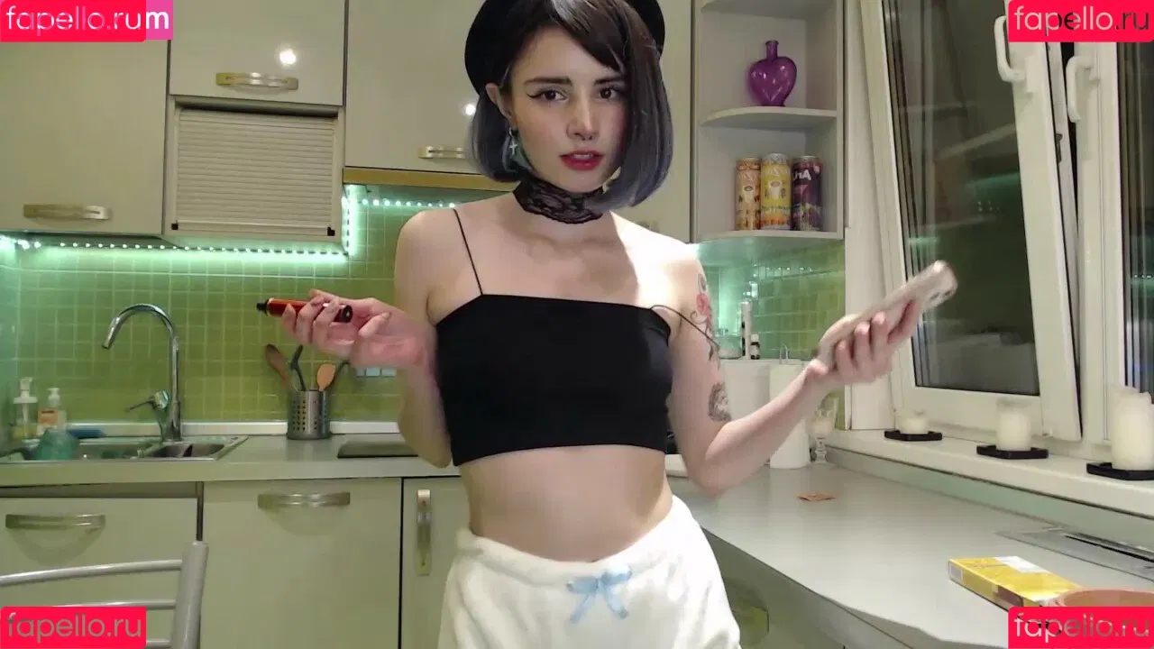loonassoftfeet Onlyfans Photo Gallery 