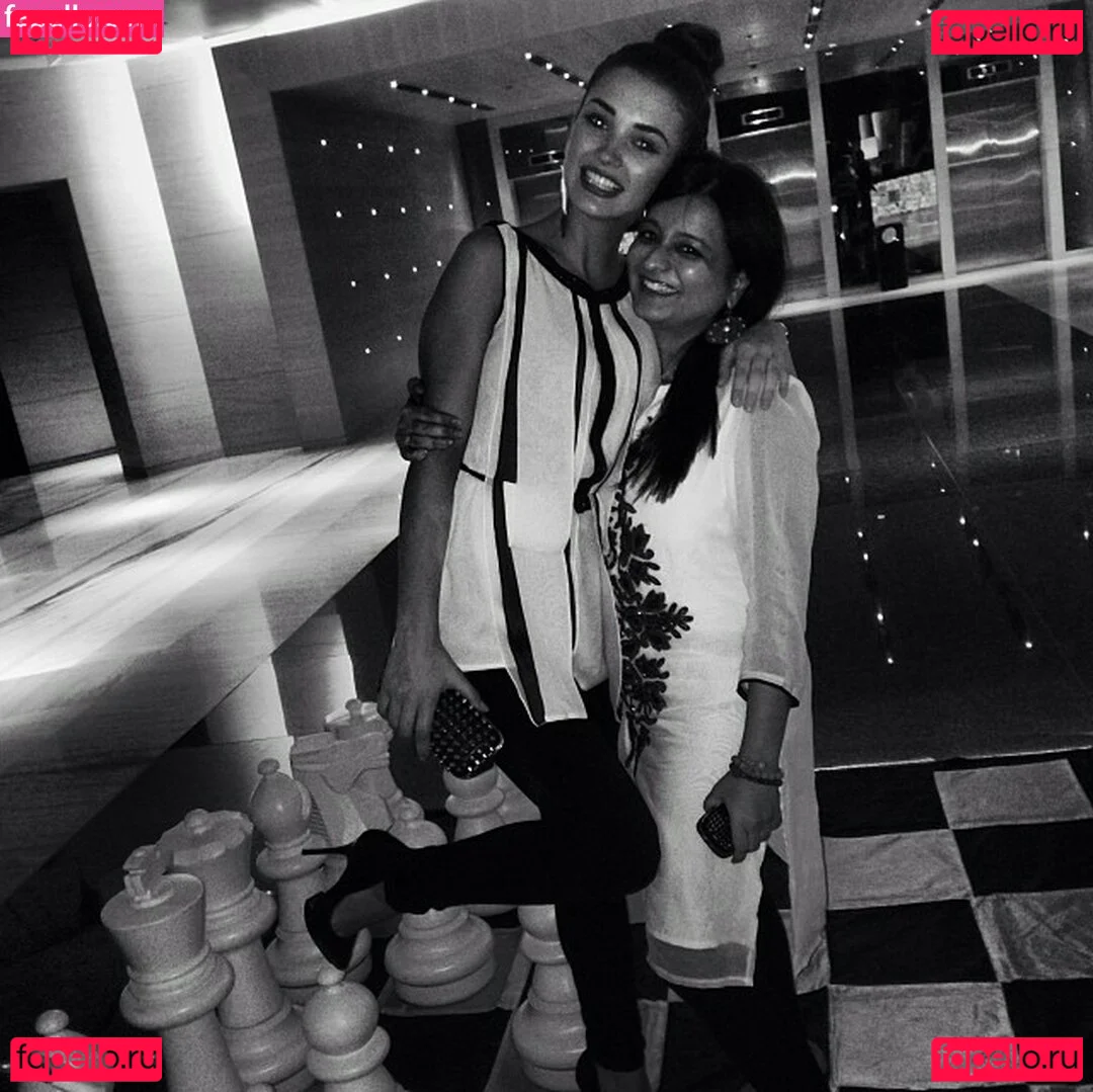 Amy Jackson Onlyfans Photo Gallery 