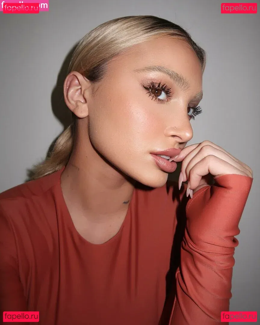 Camaryn Swanson Onlyfans Photo Gallery 