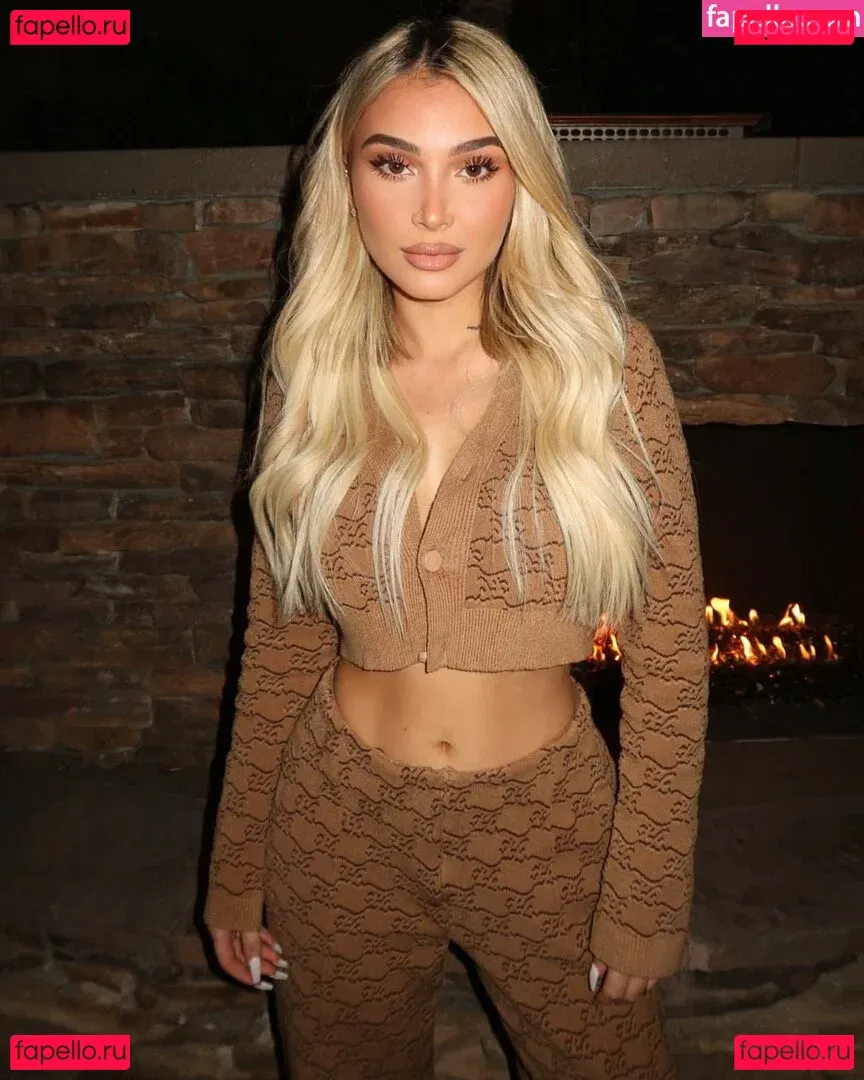 Camaryn Swanson Onlyfans Photo Gallery 