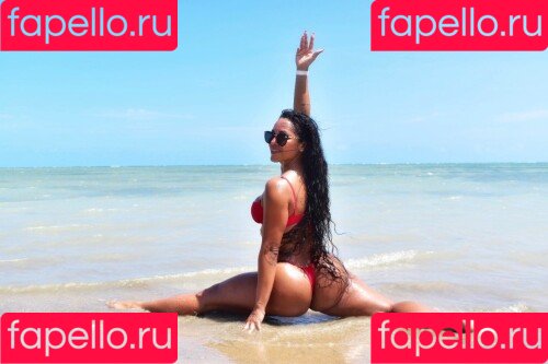 Gabi Guimarães Onlyfans Photo Gallery 