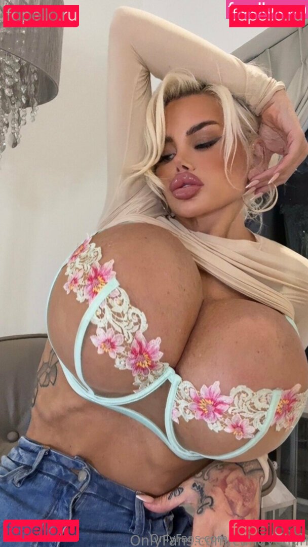 Candycharms / candycharmsofficialx Nude Onlyfans Photo 23