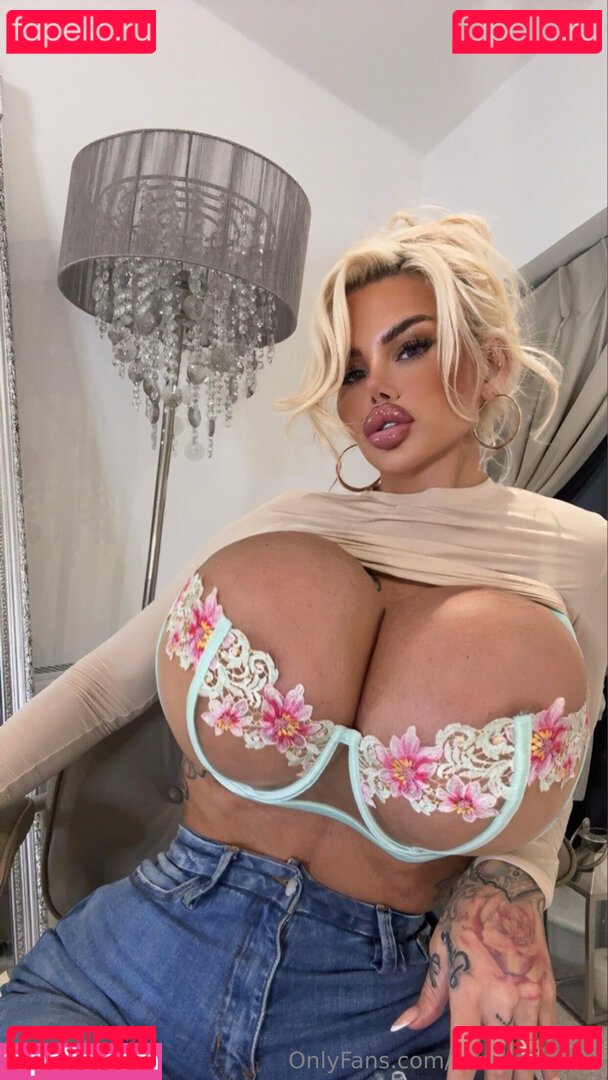 Candycharms / candycharmsofficialx Nude Onlyfans Photo 19