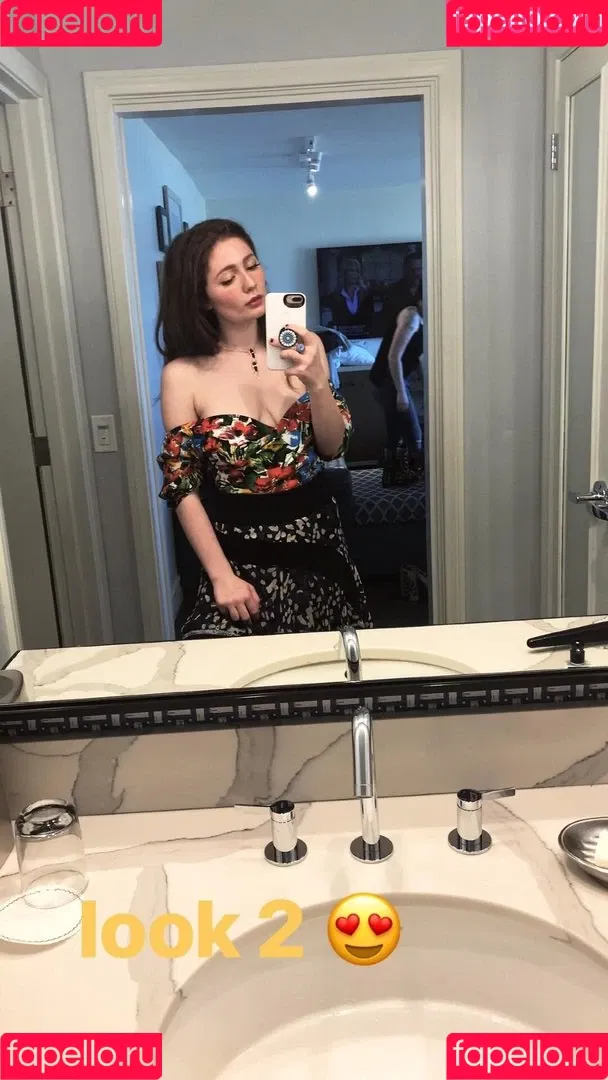 Emma Kenney Onlyfans Photo Gallery 