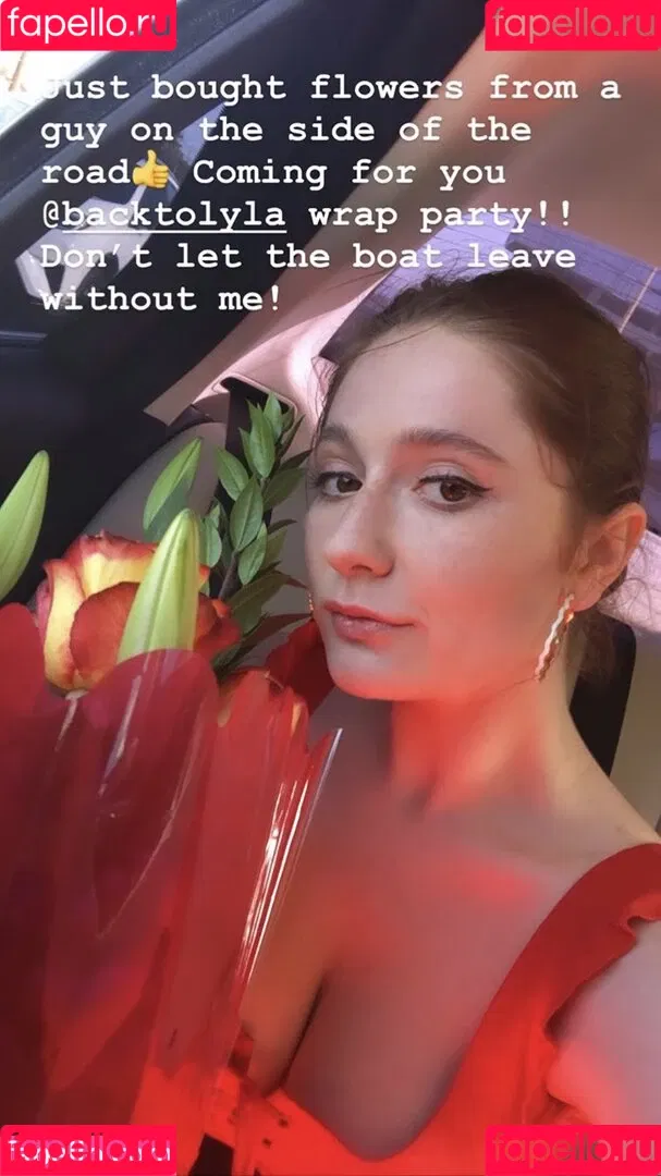 Emma Kenney Onlyfans Photo Gallery 