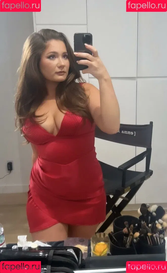 Emma Kenney Onlyfans Photo Gallery 