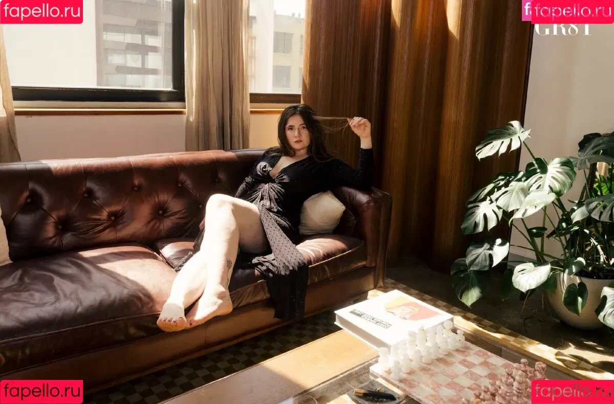 Emma Kenney Onlyfans Photo Gallery 