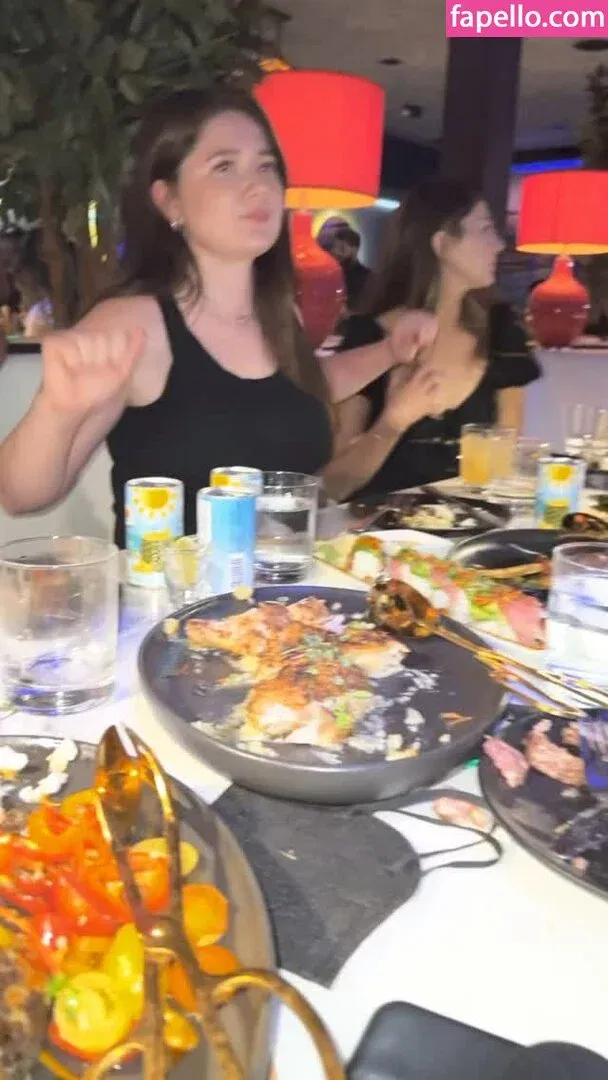 Emma Kenney Onlyfans Photo Gallery 