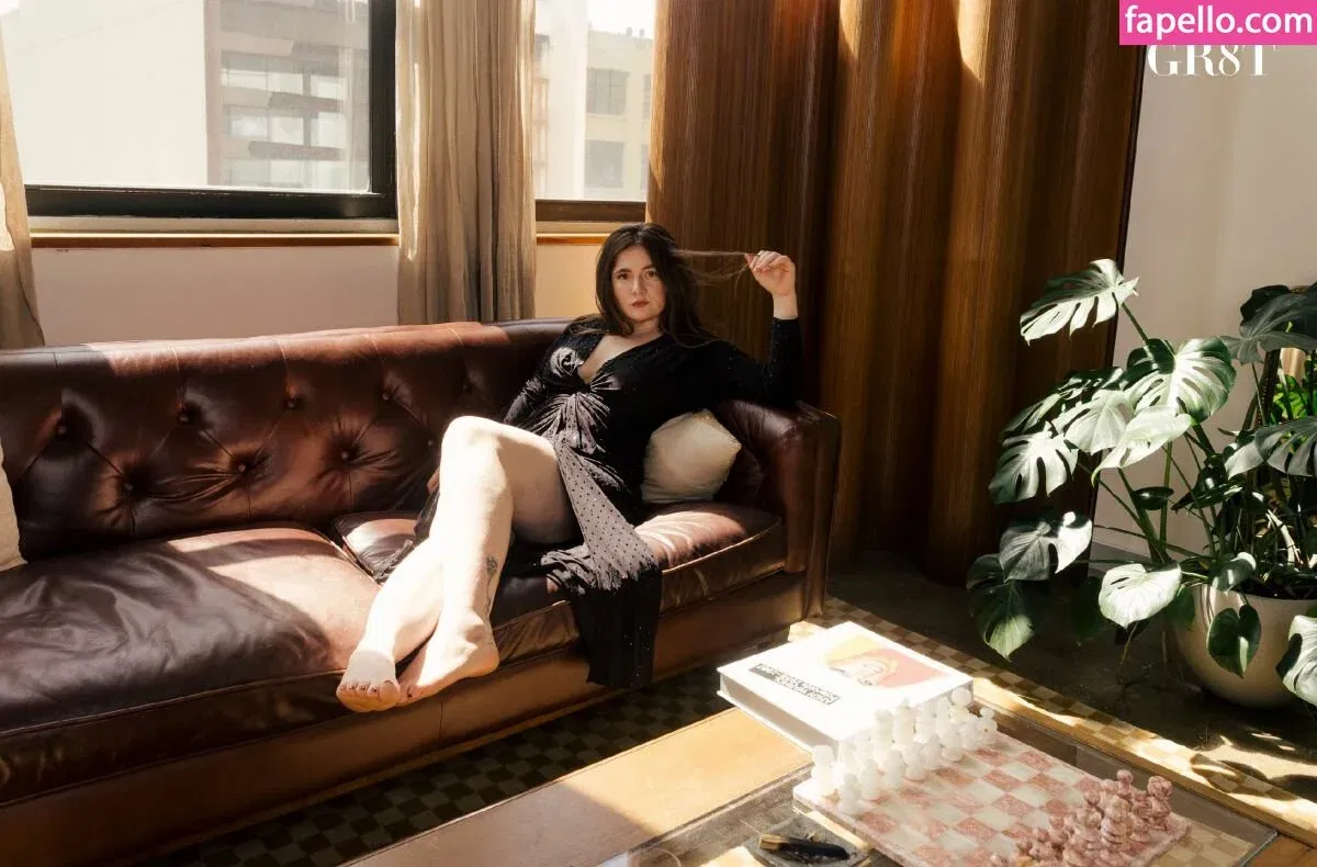 Emma Kenney Onlyfans Photo Gallery 