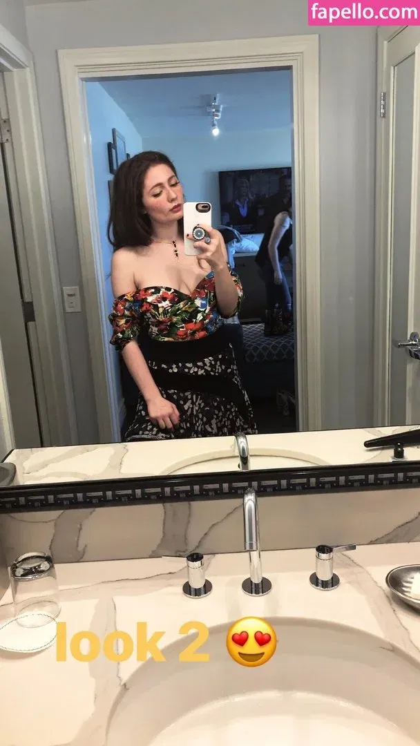 Emma Kenney Onlyfans Photo Gallery 
