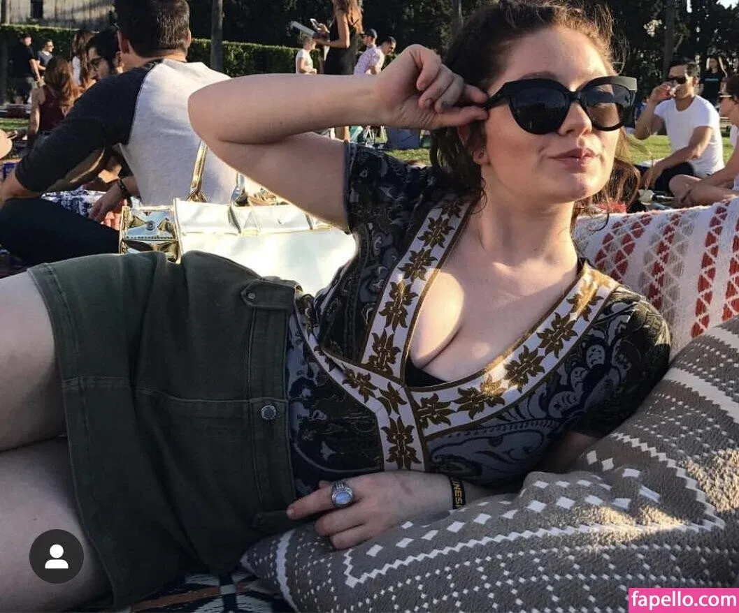 Emma Kenney Onlyfans Photo Gallery 