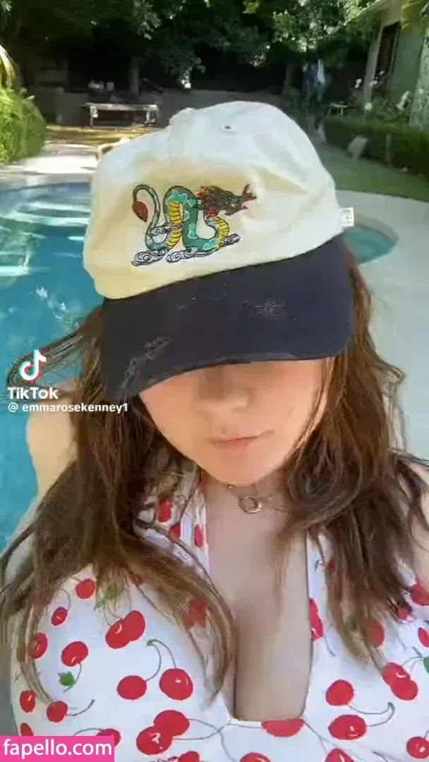 Emma Kenney Onlyfans Photo Gallery 