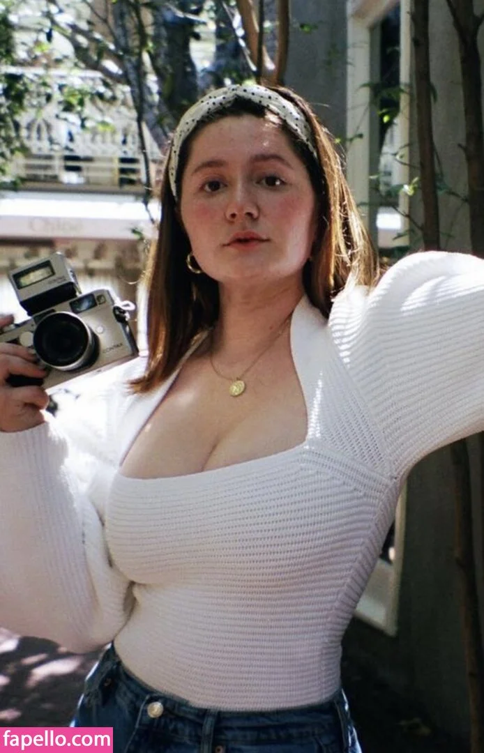 Emma Kenney Onlyfans Photo Gallery 