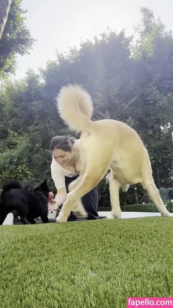 Emma Kenney Onlyfans Photo Gallery 