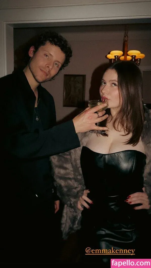 Emma Kenney Onlyfans Photo Gallery 