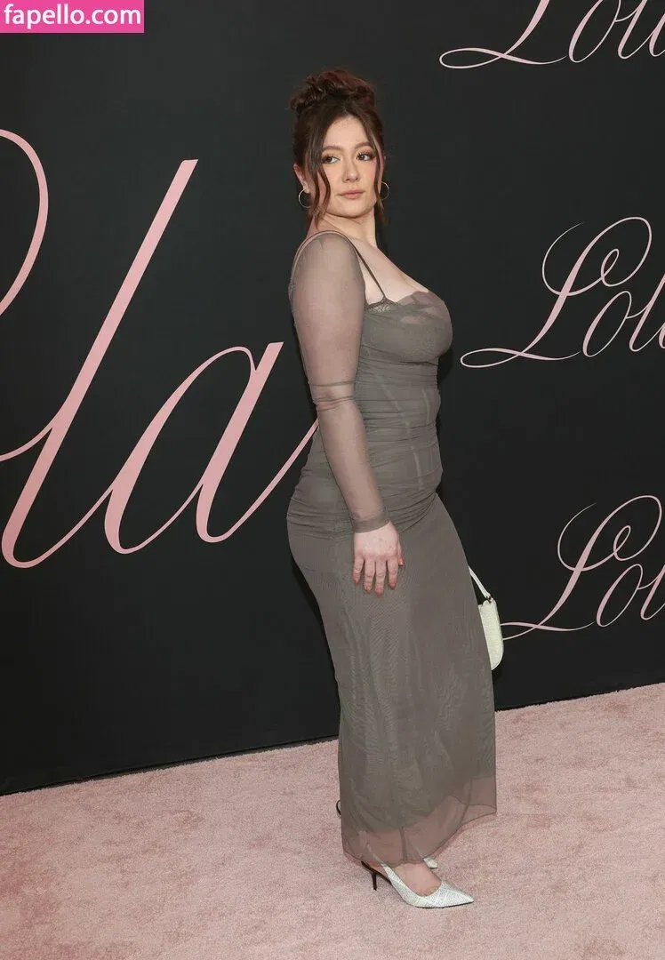 Emma Kenney Onlyfans Photo Gallery 