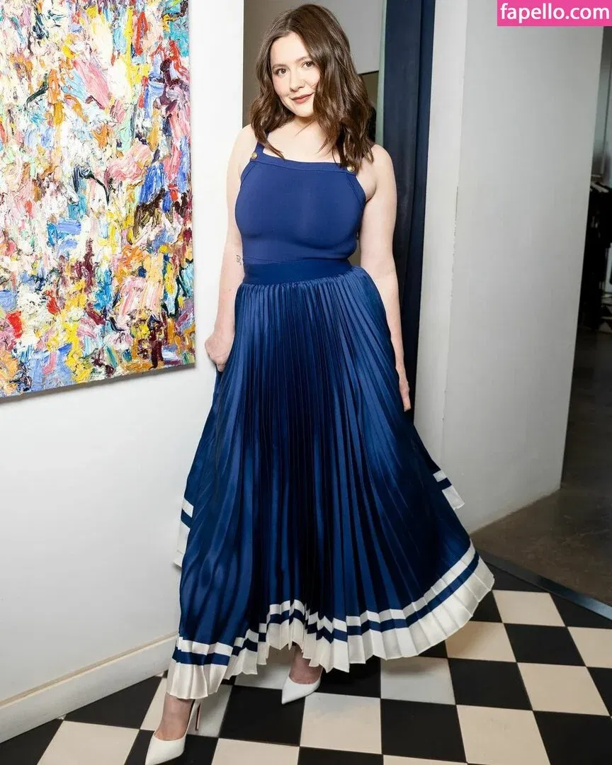 Emma Kenney Onlyfans Photo Gallery 