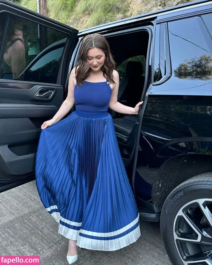 Emma Kenney Onlyfans Photo Gallery 