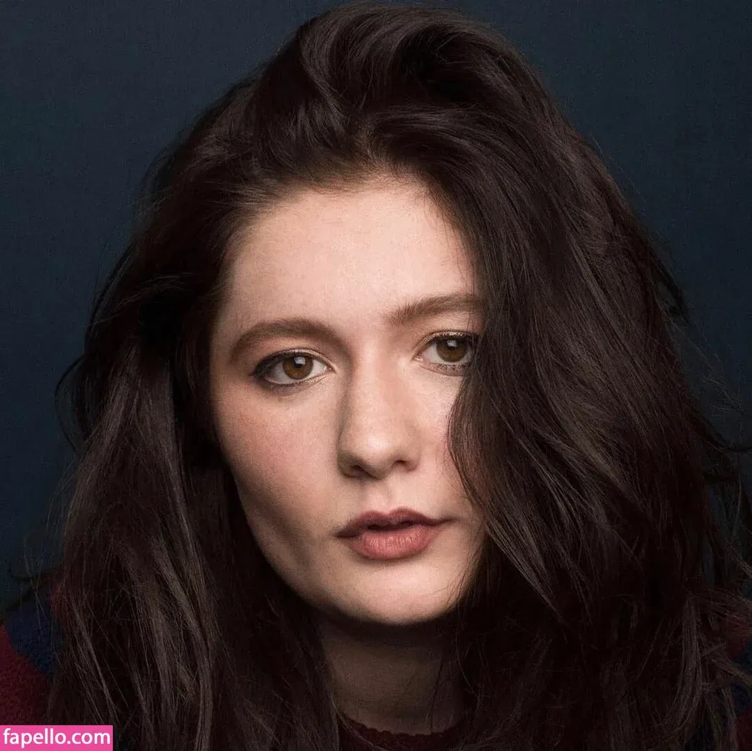 Emma Kenney Onlyfans Photo Gallery 