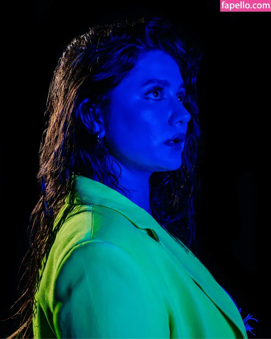 Emma Kenney Onlyfans Photo Gallery 