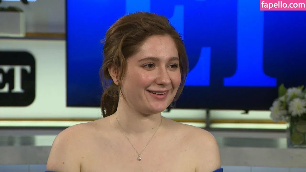 Emma Kenney Onlyfans Photo Gallery 