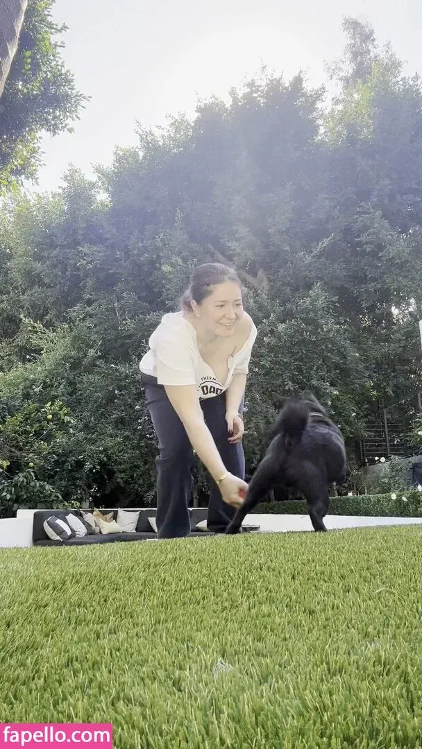 Emma Kenney Onlyfans Photo Gallery 