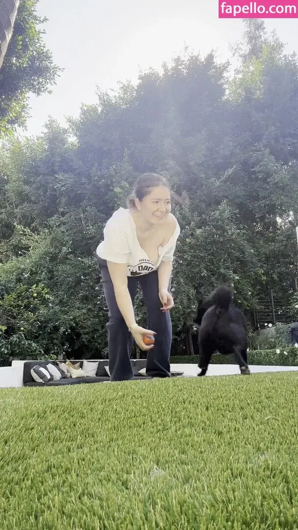 Emma Kenney Onlyfans Photo Gallery 