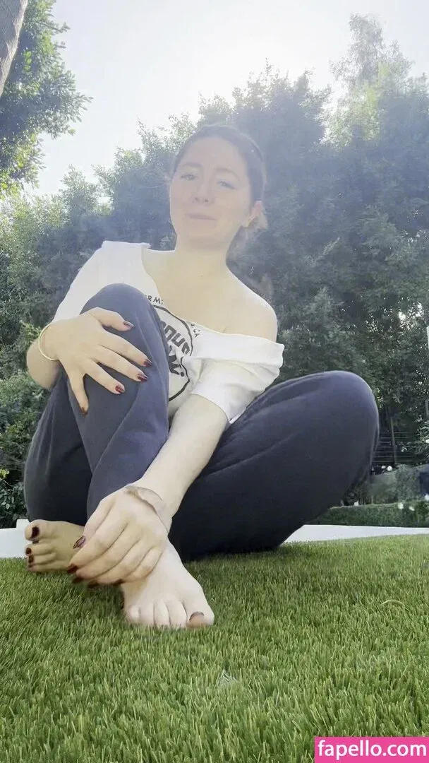 Emma Kenney Onlyfans Photo Gallery 