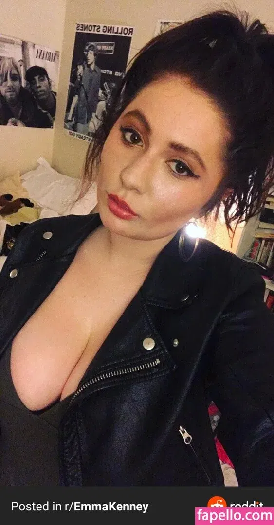 Emma Kenney Onlyfans Photo Gallery 