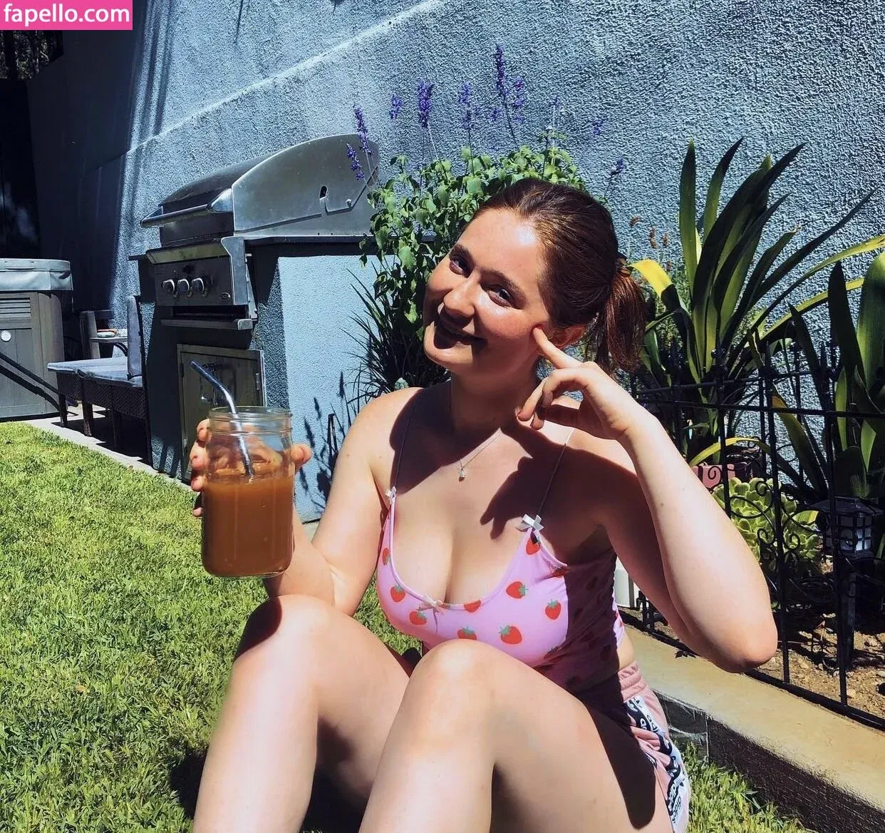 Emma Kenney Onlyfans Photo Gallery 