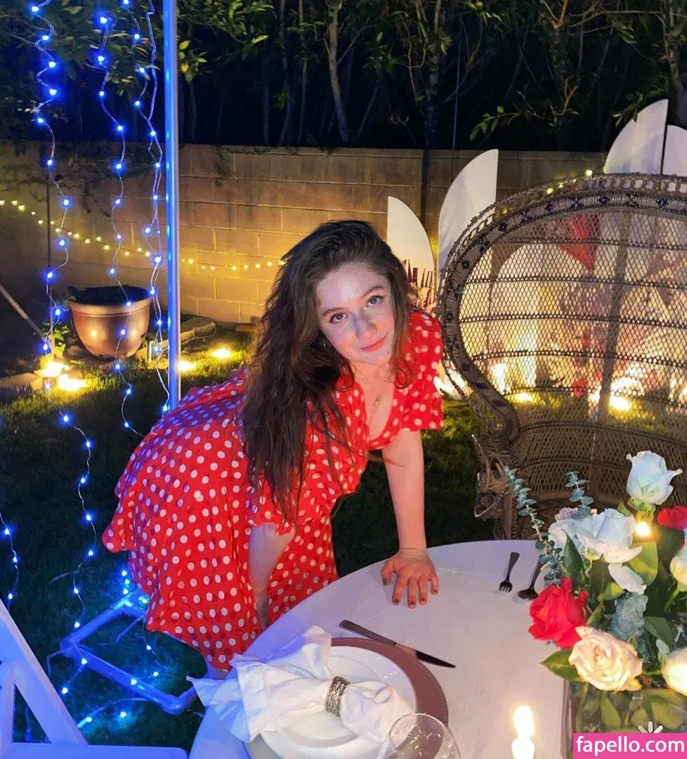 Emma Kenney Onlyfans Photo Gallery 