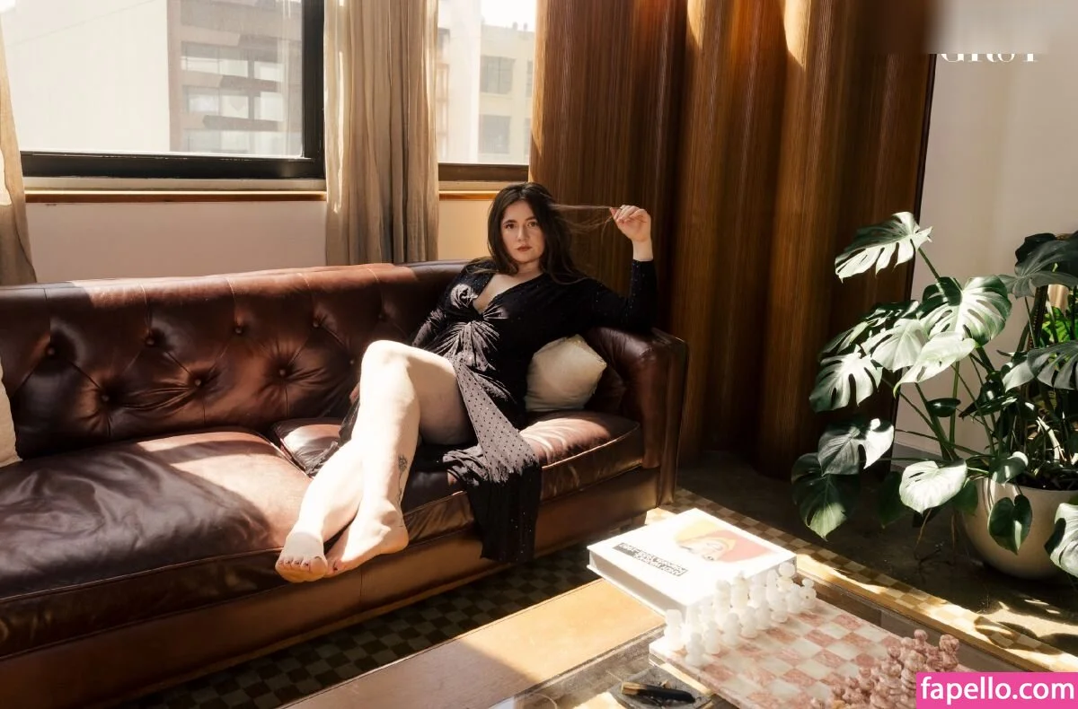 Emma Kenney Onlyfans Photo Gallery 