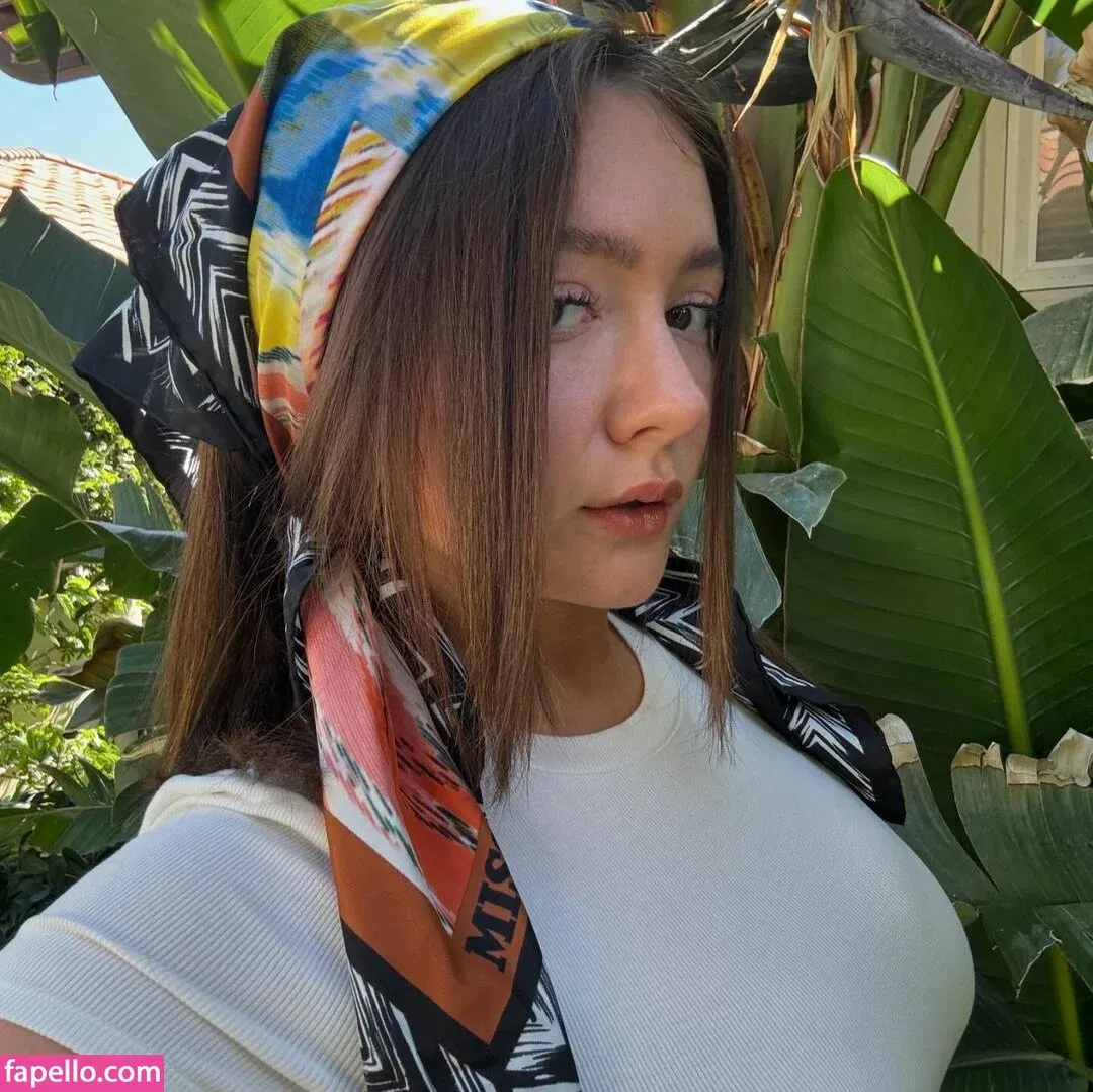 Emma Kenney Onlyfans Photo Gallery 