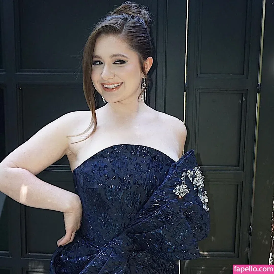 Emma Kenney Onlyfans Photo Gallery 
