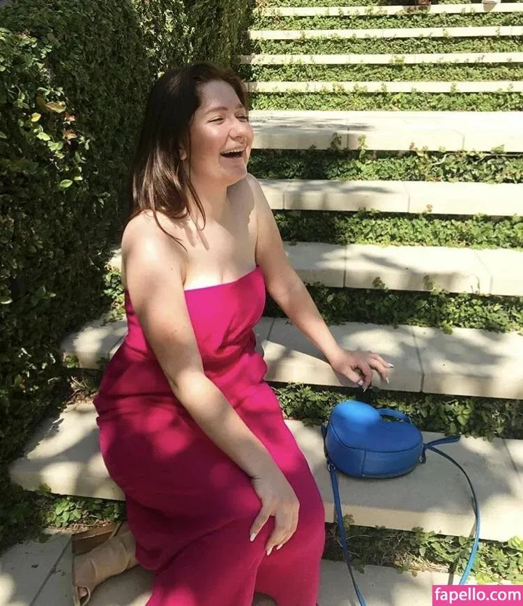 Emma Kenney Onlyfans Photo Gallery 