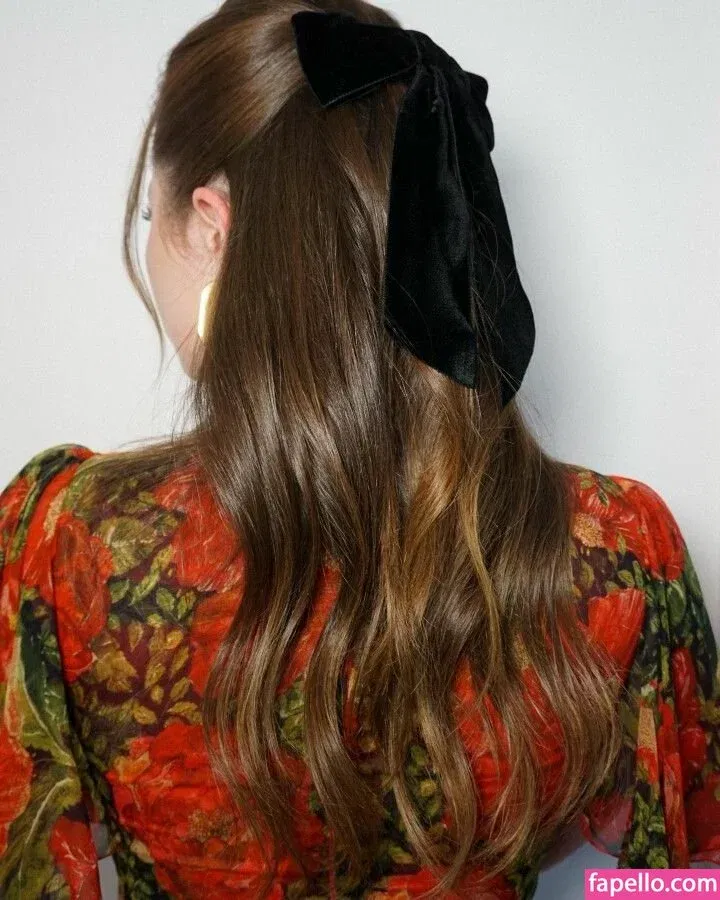 Emma Kenney Onlyfans Photo Gallery 