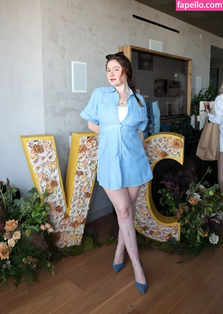 Emma Kenney Onlyfans Photo Gallery 