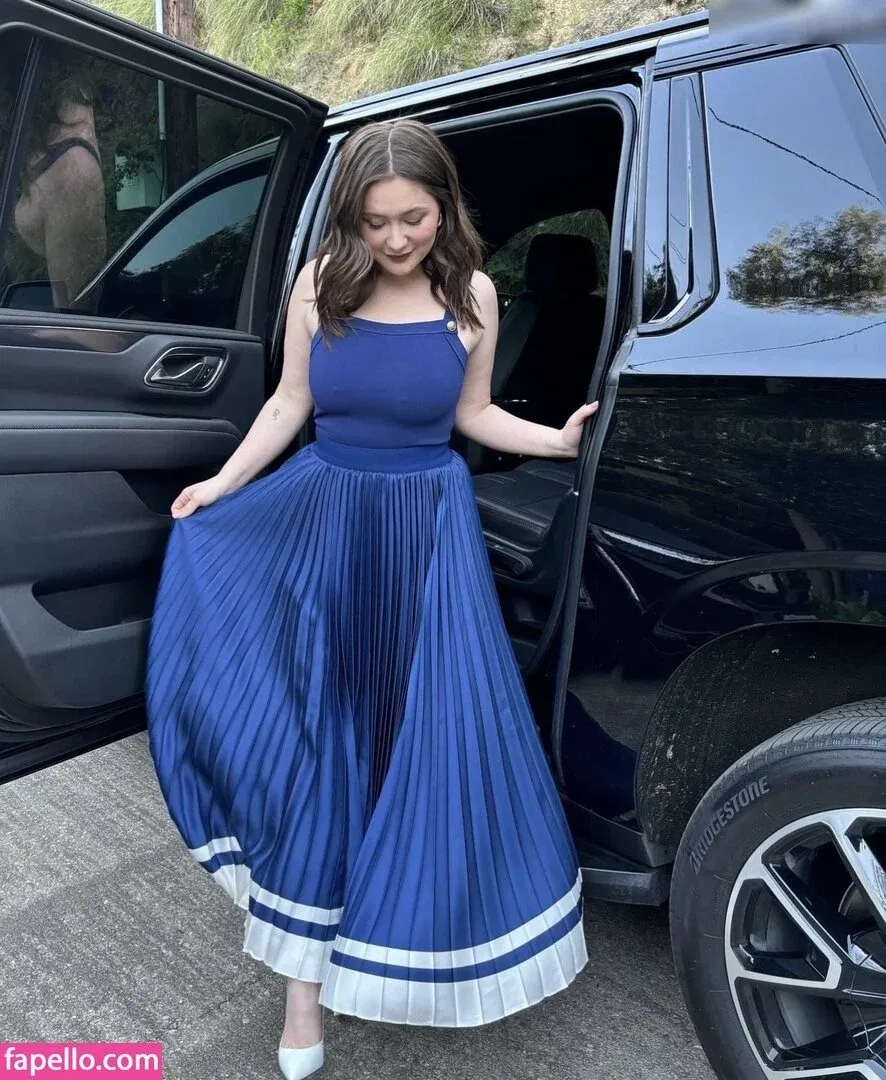 Emma Kenney Onlyfans Photo Gallery 